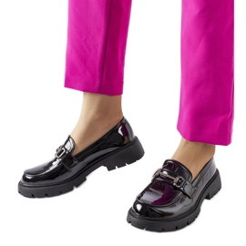 Inna Mocassins vernis noirs avec strass Cantú le noir