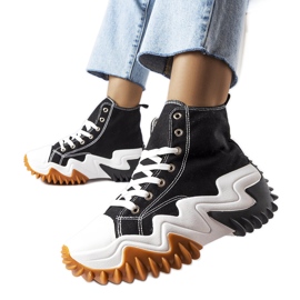 Baskets noires à semelles épaisses de Toro