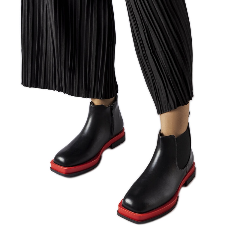 Inna Bottines basses plates noires Tarquinia le noir