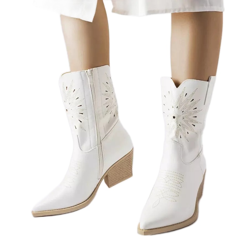 Bottes de cowboy blanches Leopardi avec dessus orné Bottes de cowboy blanches Leopardi avec dessus orné