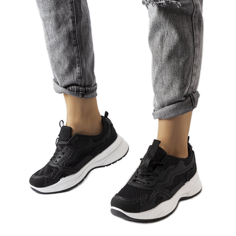 Inna Baskets de sport noires creuses le noir Inna Baskets de sport noires creuses le noir