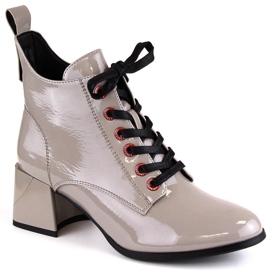 Boots femme taupe laquée D&A S.Barski Premium Collection MR870-66 beige Boots femme taupe laquée D&A S.Barski Premium Collection MR870-66 beige