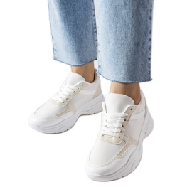 Baskets blanches avec des accents de peau de serpent de Diego