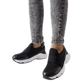 Baskets noires avec strass de chez Algiso le noir