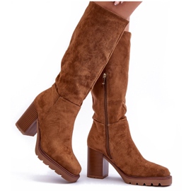 FJ1 Bottes en daim Virdana marron à talons massifs brun