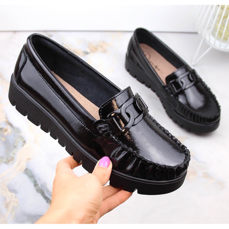 Mocassins femme en cuir verni noir sur plateforme Filippo DP3334 le noir
