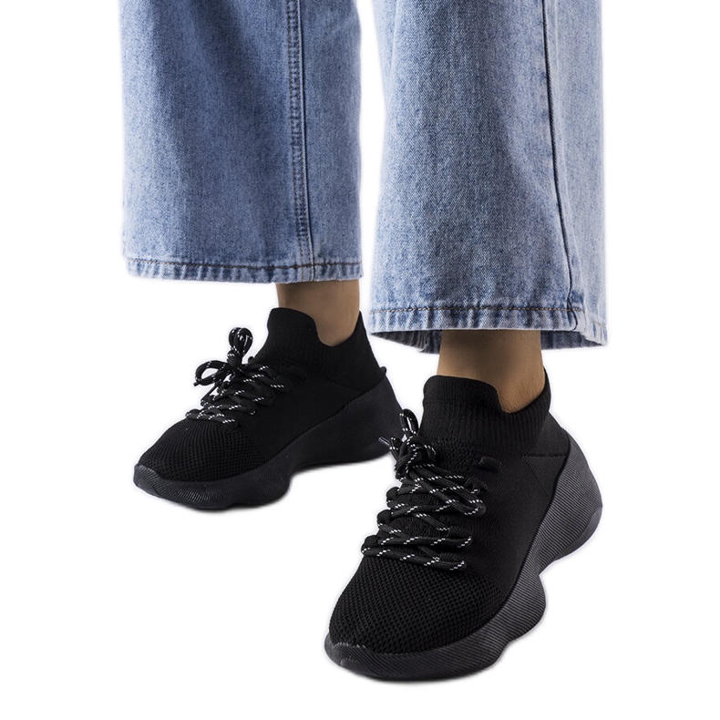 Chaussures de sport Lavallée en tissu noir le noir