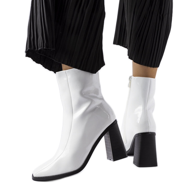 Bottines vernies blanches de Jelica Bottines vernies blanches de Jelica