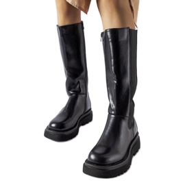 Bottes hautes noires sur la plateforme Clélia