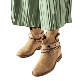 Bottes compensées isolées beiges par Rinehart
