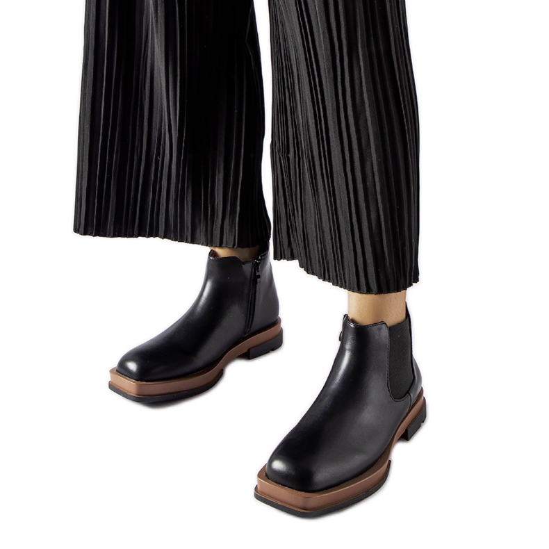 Bottines basses plates noires Tarquinia le noir