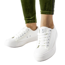 NEWS Baskets classiques Mushirah blanches