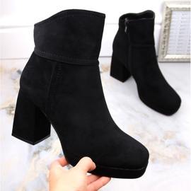 M. DASZYŃSKI Bottines isolées en daim noir à talon haut et plateforme, M.Daszyński MR2288-4
