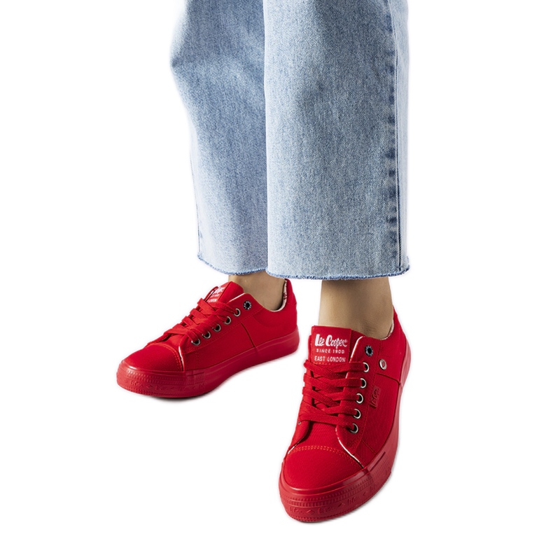 Baskets en tissu rouge par Lee Cooper Baskets en tissu rouge par Lee Cooper