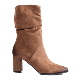 Bottines élégantes en daim beige de Vinceza