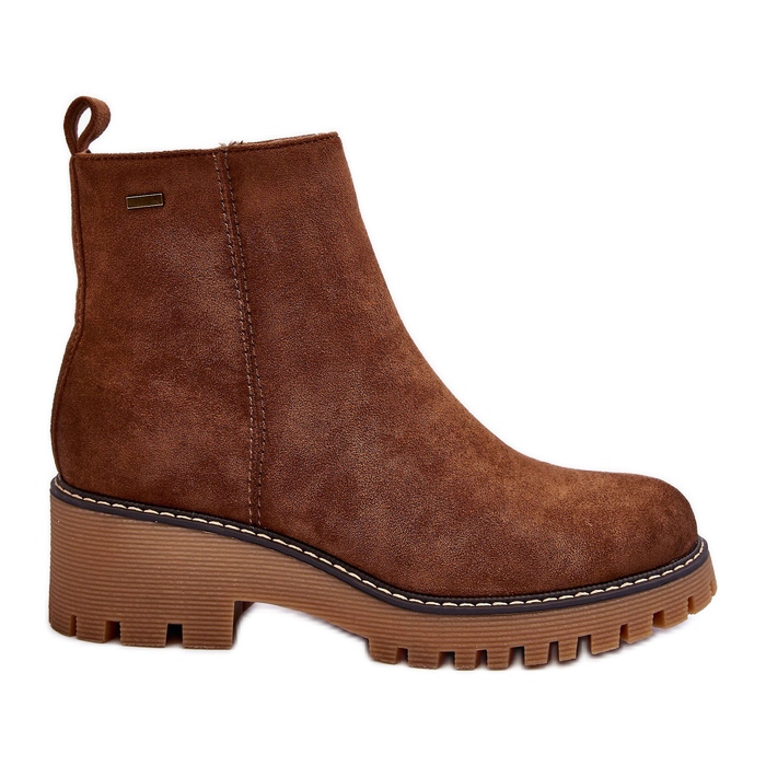Bottes à talons plats en daim, isolées, marron Neafgi brun