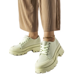 Chaussures vertes à semelle Pointe massive