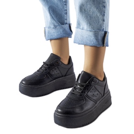 Baskets noires sur la plateforme Kassab le noir Baskets noires sur la plateforme Kassab le noir