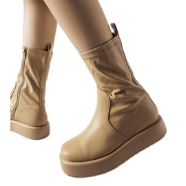 Bottines beiges sur la plateforme Shadid