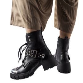 Bottines à talons plats décoratives noires Garret