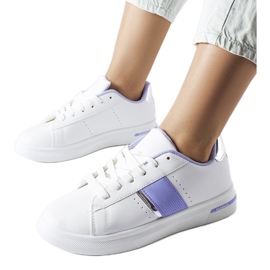 Chaussures de sport blanches avec un accent Marei violet Chaussures de sport blanches avec un accent Marei violet