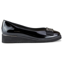 Escarpins vernis noirs à talon bas