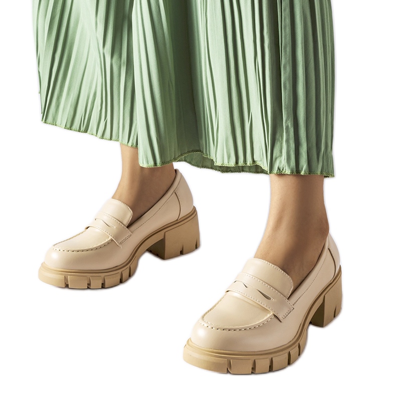 Mocassins classiques beiges avec bloc Dina