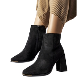 Bottines à talons hauts Cheney noires