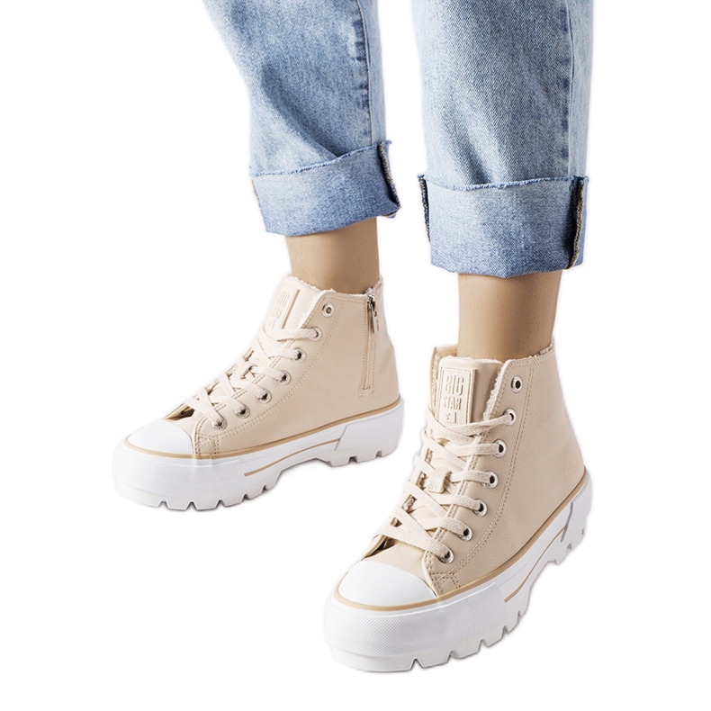 Baskets isolées beiges Big Star MM274038