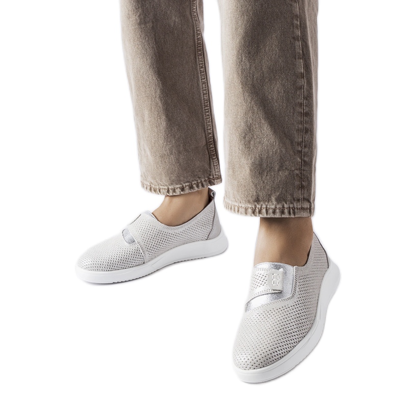 Baskets Ethels en cuir perforé argenté