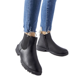 Bottes Sabre isolées noires