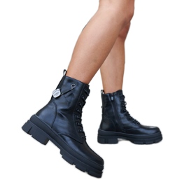 Inna Bottes isolées noires avec épingle de sûreté Saavedra