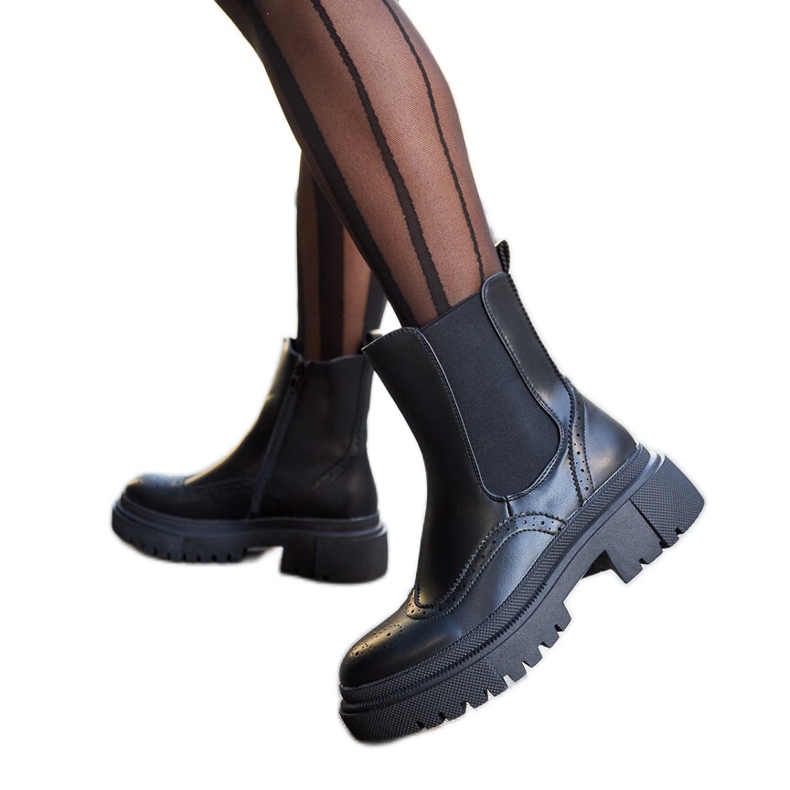 Bottines noires ornées de surpiqûres Castella le noir Bottines noires ornées de surpiqûres Castella le noir