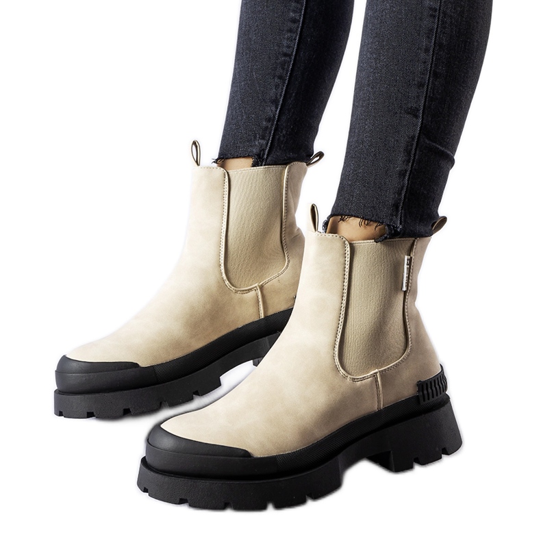 Bottines en éco-daim beige et noir Big Star MM274322