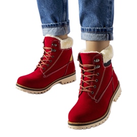 Bottes Montalbino isolées rouges Bottes Montalbino isolées rouges