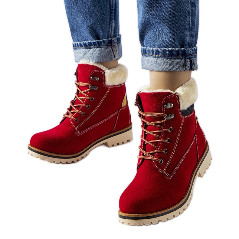 Bottes Montalbino isolées rouges Bottes Montalbino isolées rouges