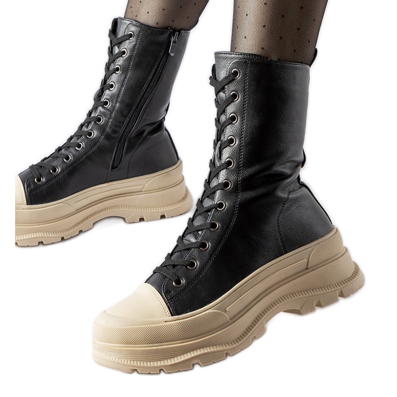 Chaussures isolées noires à semelle épaisse Giselda le noir
