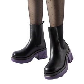 Bottines isolées noires à talon haut violet Tirano le noir Bottines isolées noires à talon haut violet Tirano le noir