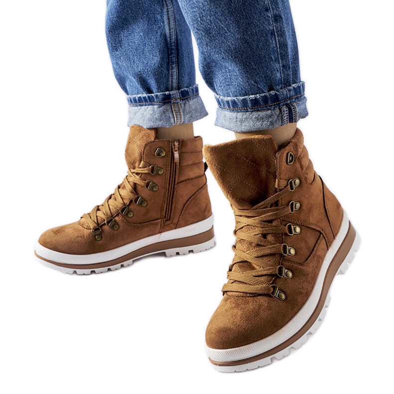 Chaussures de trekking isolées caramel Mazara brun