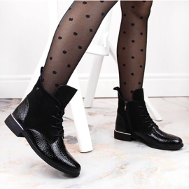 Bottes isolées noires en cuir suédé verni pour femme Filippo DBT4749 le noir Bottes isolées noires en cuir suédé verni pour femme Filippo DBT4749 le noir