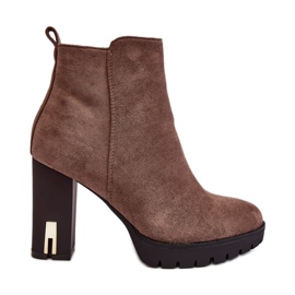 Bottes classiques à talons hauts en daim marron Amy brun