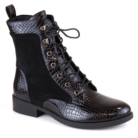 Bottines femme talon plat, isolées, noires Filippo DBT4823