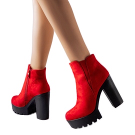 Bottines Indiprete en éco-daim rouge