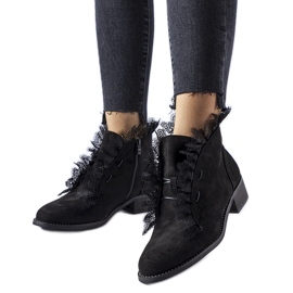 Bottines noires avec strass et dentelle par Belviglieri