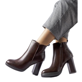 Bottines isolées marron de Sambruson brun Bottines isolées marron de Sambruson brun