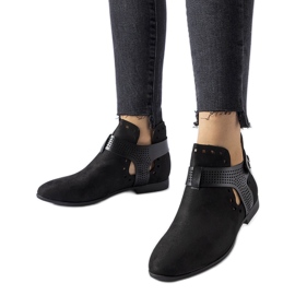 Bottines basses noires ajourées de Lungodora le noir