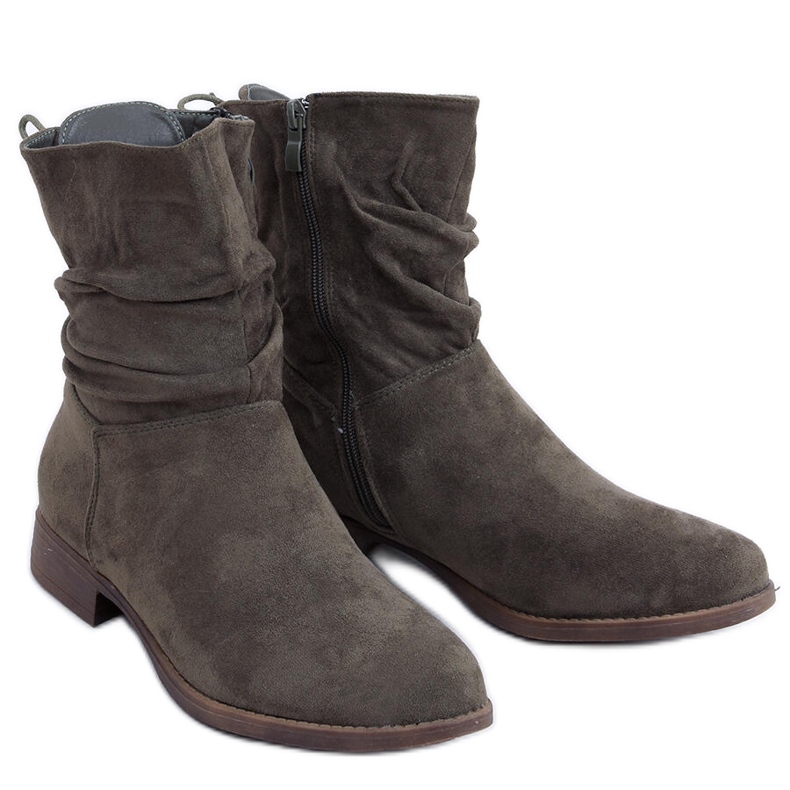 Bottines plates en daim vert Theda
