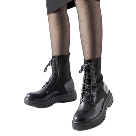 Ouvriers de chaussettes massives noires de Perticara le noir