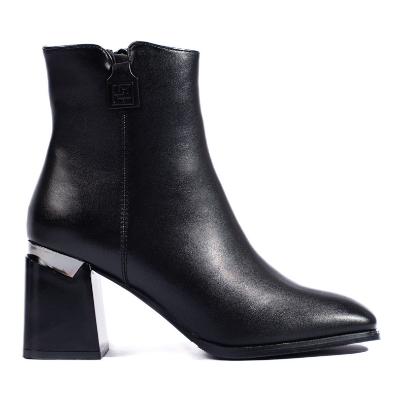 W. Potocki Élégantes bottes noires à talons hauts par Potocki le noir