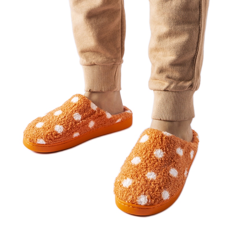 Chaussons chauds orange à pois blancs Chaussons chauds orange à pois blancs